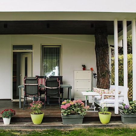 Ivy Lalzi Bay Beach House Durres Bagian luar foto