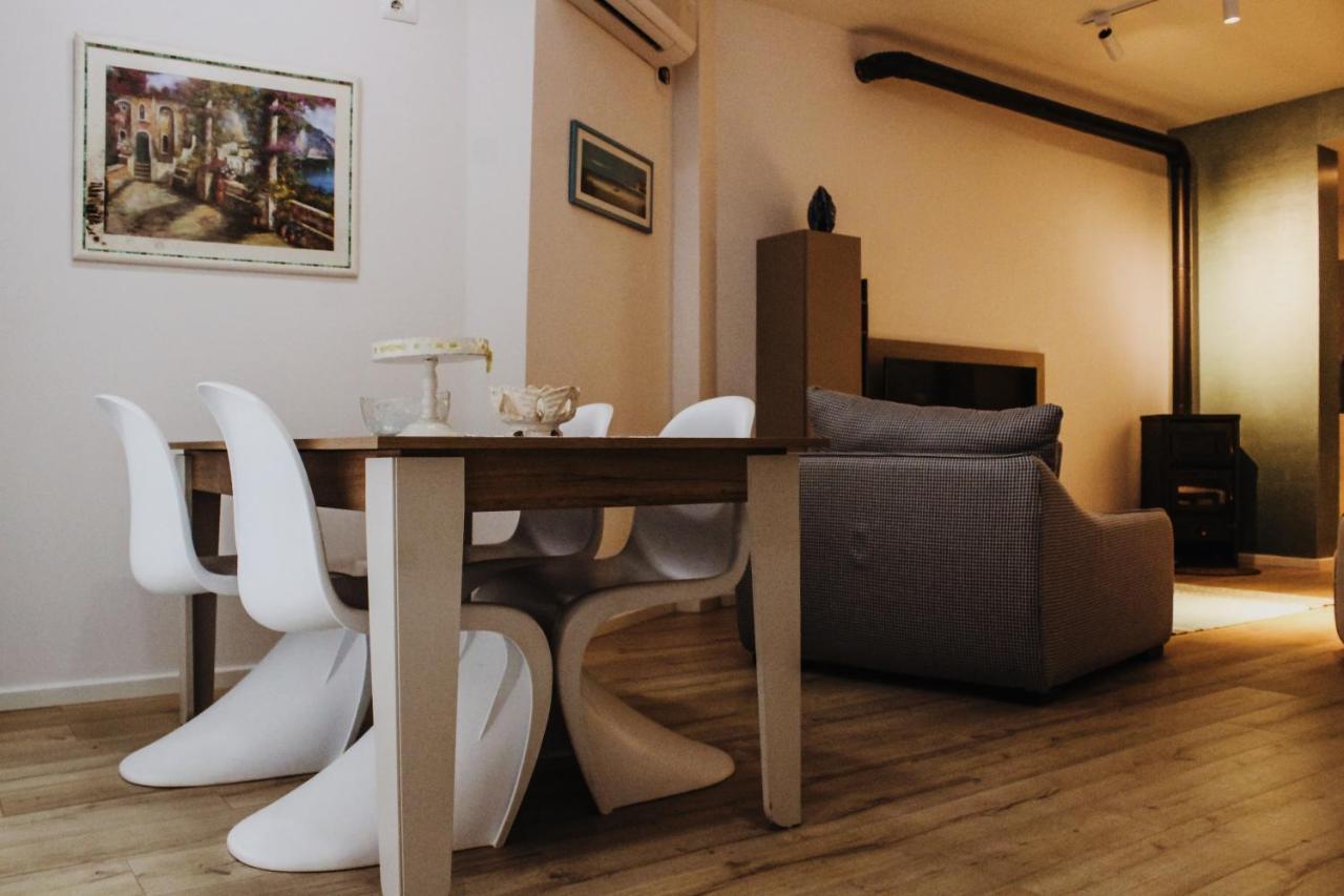 Ivy Lalzi Bay Beach House Durres Bagian luar foto