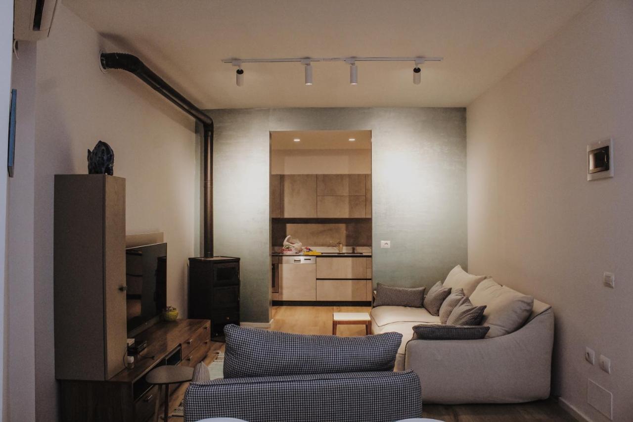 Ivy Lalzi Bay Beach House Durres Bagian luar foto